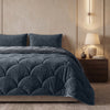 VUODEVAATTEET - Lazy Teddy/Velvet Antrasiitti Tyynyliinoilla Lazy peitto