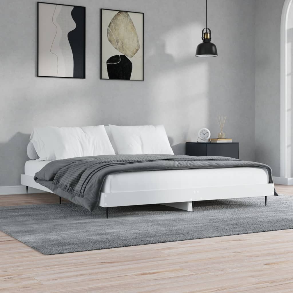 Valkoinen sängynrunko Rl 150x200cm (puinen)