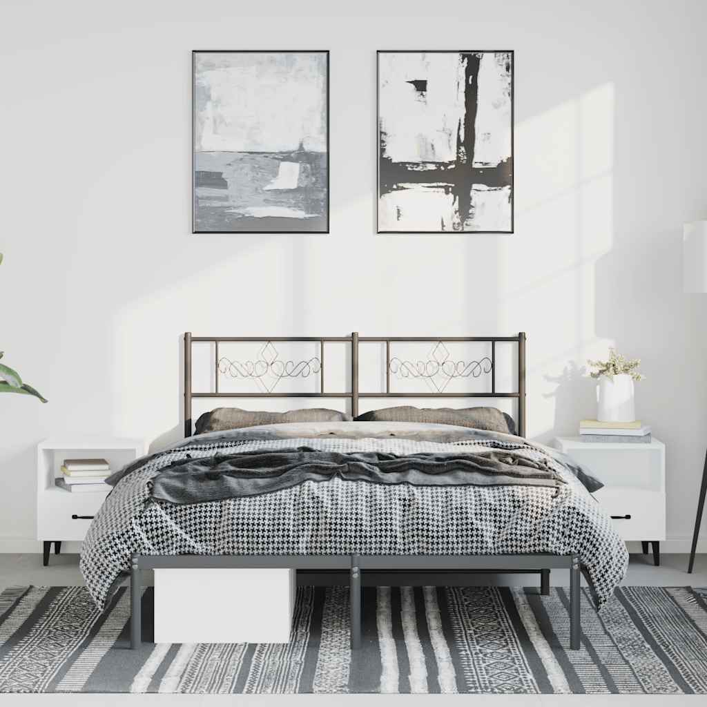 Musta metallinen sängynrunko päädyllä Gorie 135x190cm