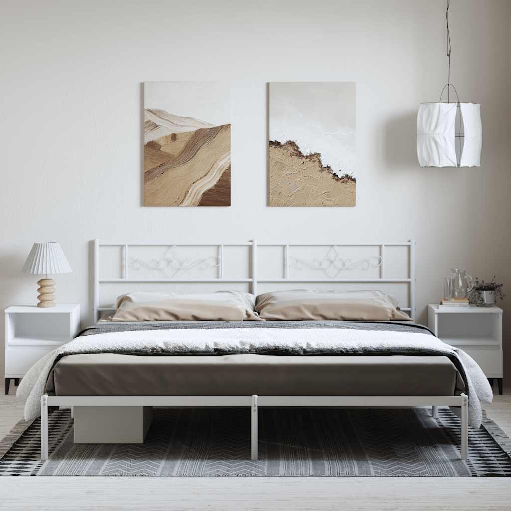 Valkoinen metallinen sängynrunko päädyllä Gorie 193x203cm