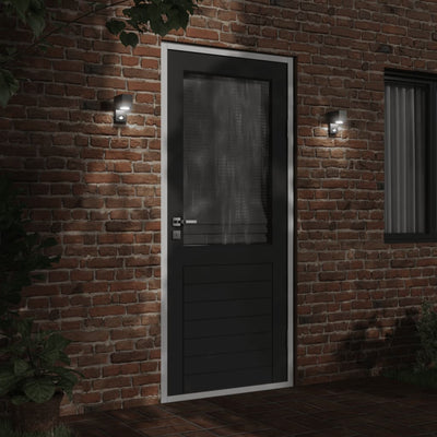 Musta ulkoseinävalo sensorilla Istimia (valualumiini)