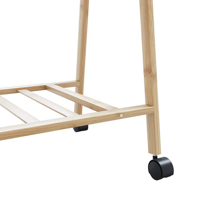 Vaateteline hyllyillä ja pyörillä 132x45,5x155,5 cm bambu
