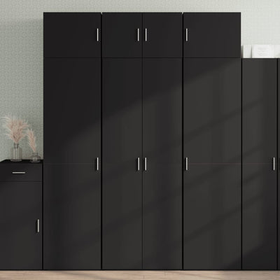 Säilytyskaappi musta 70x42,5x225 cm tekninen puu