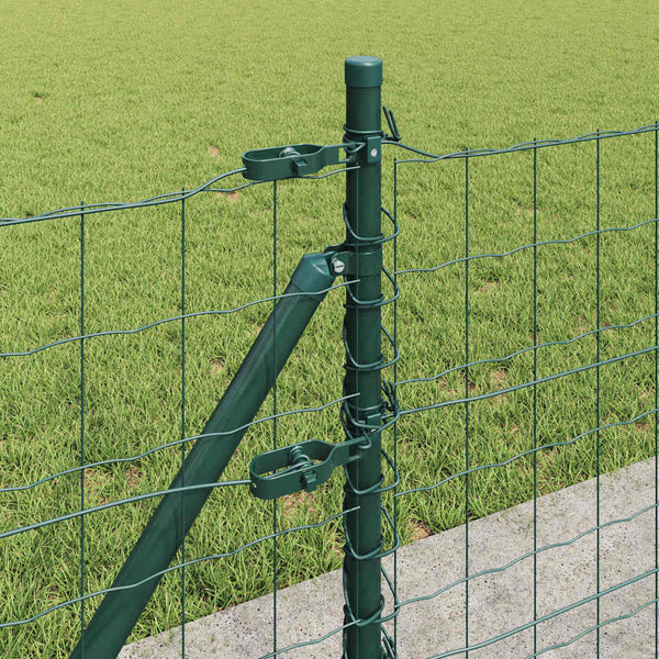 Euroaita betoniin perustuen 10 x 0,6 m PVC-pinnoitettu teräs