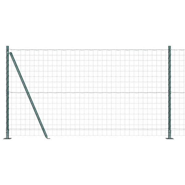 Euroaita betoniin perustuen 25 x 1,2 m PVC-pinnoitettu teräs