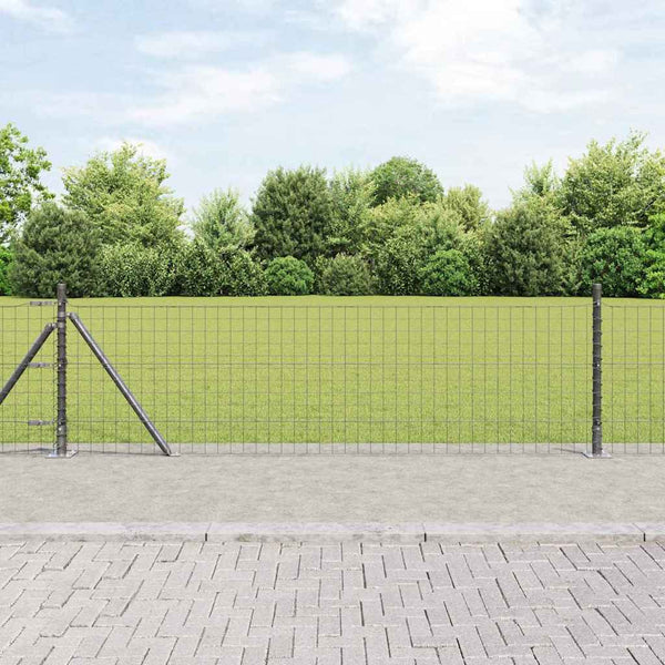 Euroaita betoniin perustuen 25 x 0,4 m PVC-pinnoitettu teräs