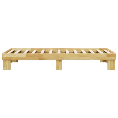 Sängynrunko ilman patjaa 80x200 cm massiivipuutammea