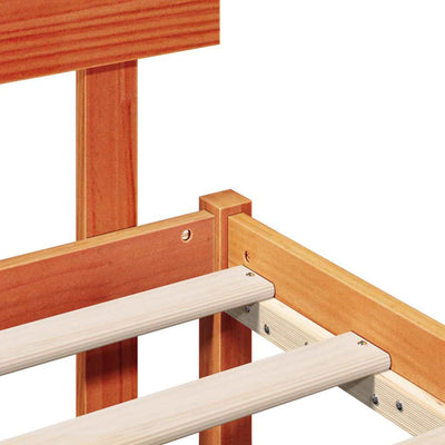 Ruskea sängyn runko Caprita 200x200cm (mänty)