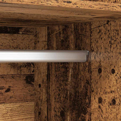 Vaatekaappi hyllyllä säilytystilassa Feliria (vanha puu puinen)