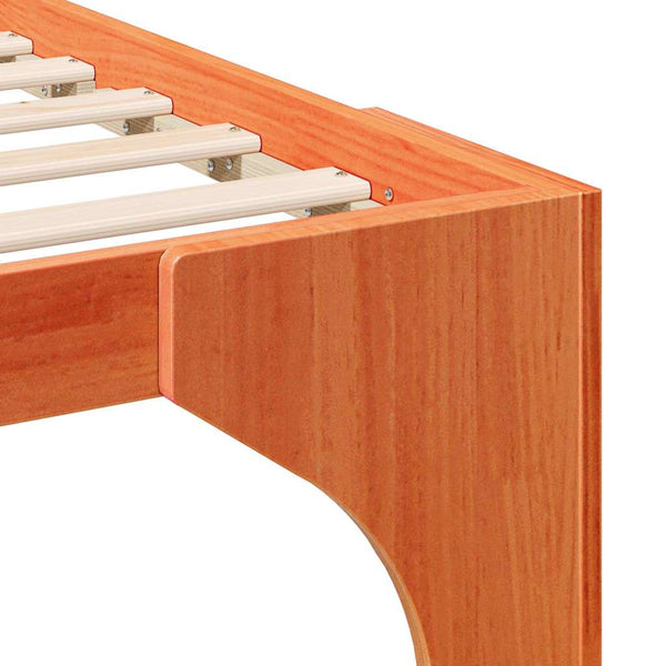 2FT6 Small Single ruskea sängyn runko massiivista mäntyä