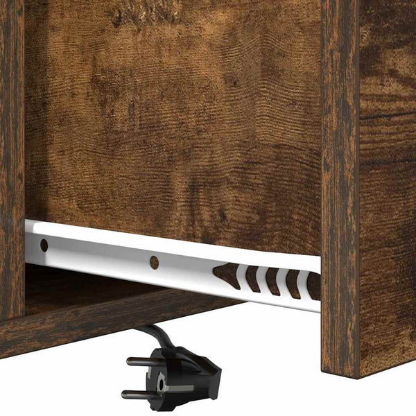 Yöpöytä, jossa on latausasema Savutammi Tekninen puu