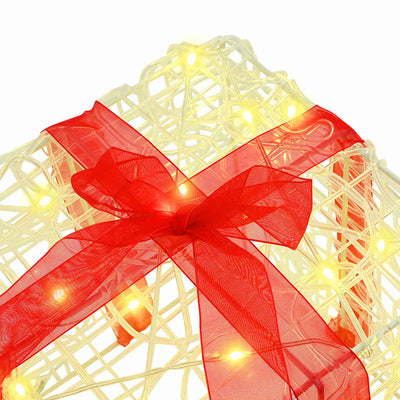 Lämmin valkoinen lahjakotelo Sinzieana 20x20x20cm (3 pcs akryyli)