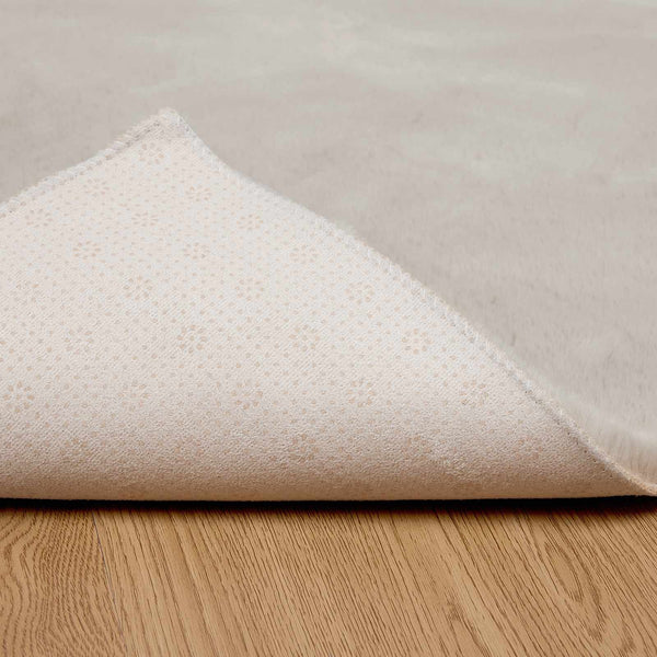 Liukuestettä sisältävä tekokaninannahkamatto OLITE Beige