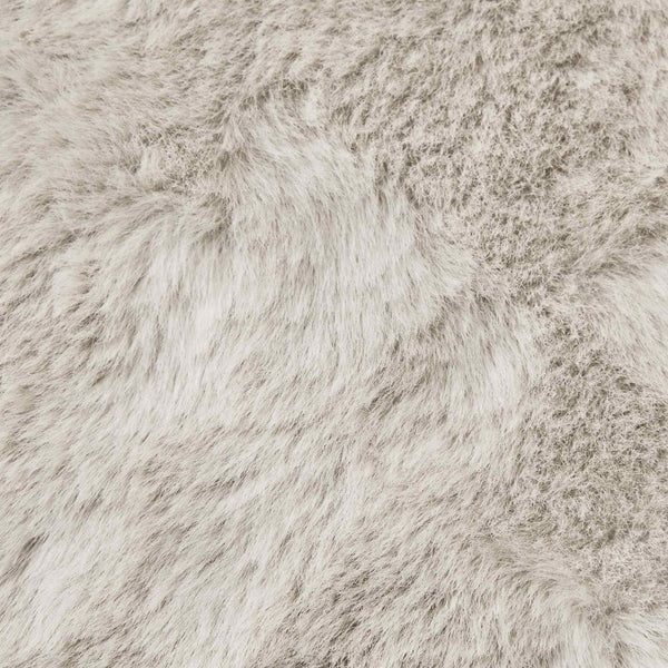 Liukuestettä sisältävä tekokaninannahkamatto OLITE Beige