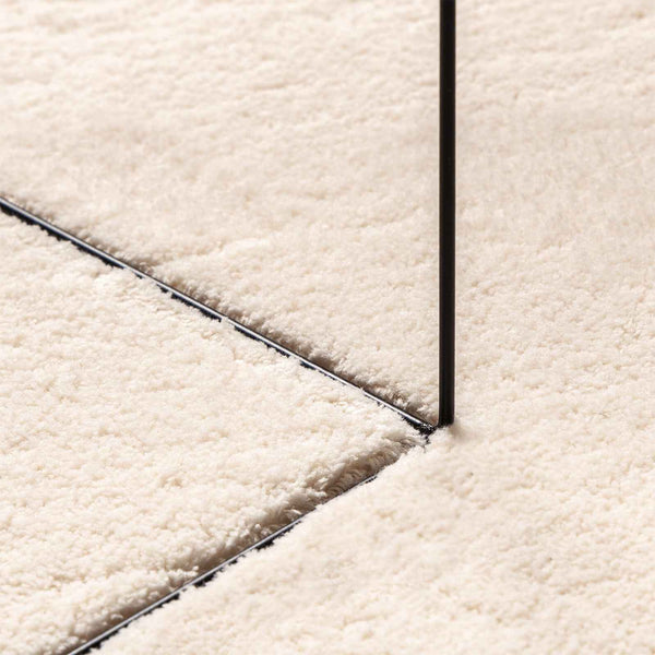 Keskikorkea pehmeä ja konepestävä matto HUARTE Beige Polyesteri