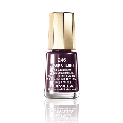 Nail color #246-mustakirsikka - MAVALA