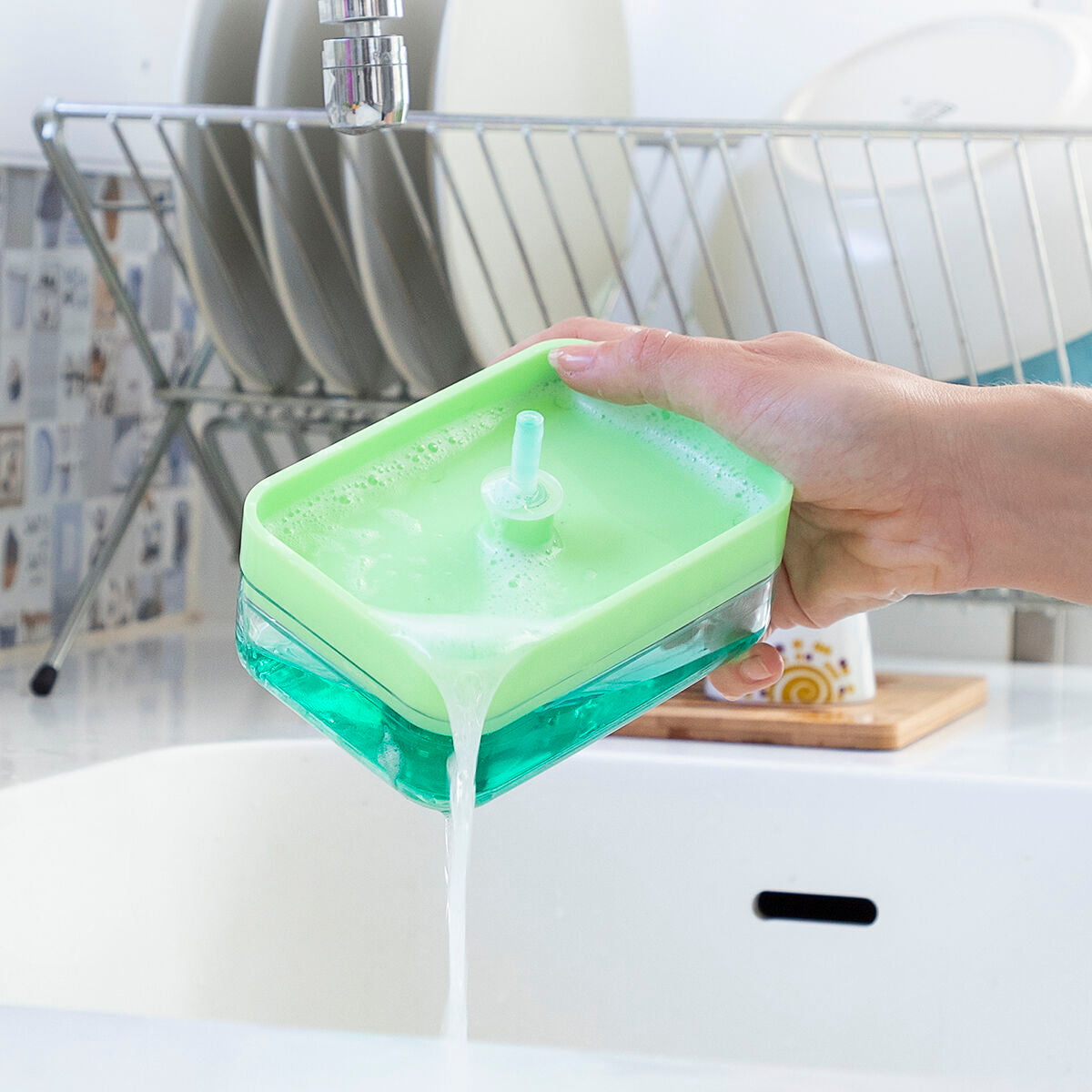 InnovaGoods 2-in-1 Pesuaineannostelija Keittiöön