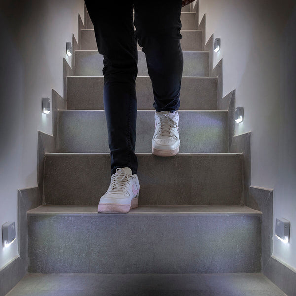 InnovaGoods LED-valaisin liiketunnistimella, 2 kpl