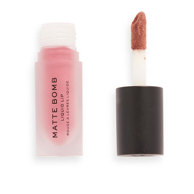 Matte bomb nestemäinen huulipuna #delicate brown - REVOLUTION MAKE UP