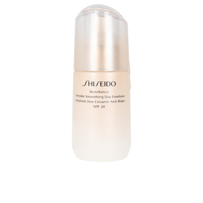 Benefiance wrinkle smoothing day emulsion 75 ml переведено на финский будет звучать как: benefiance ryppyjä siloittava päiväemulsio 75 ml. - SHISEIDO