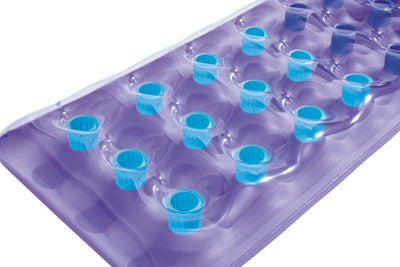 Vaalean violetti puhallettava rantapatja, mitat 188cm x 71cm.
