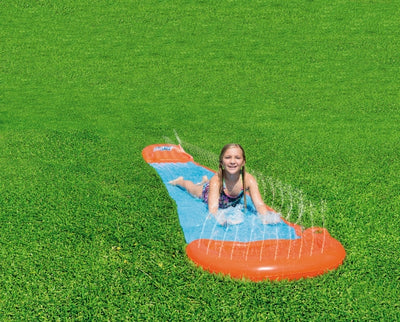 Bestway 52254 -vesiliukumäki, yhden hengen, pituus 549 metriä, mukana ramppi.