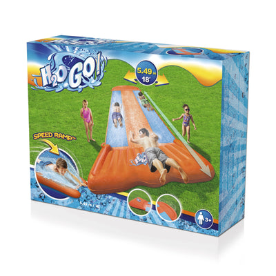 Kolmevetinen vesiliukumäki ramppineen 5,49m PVC-materiaalia