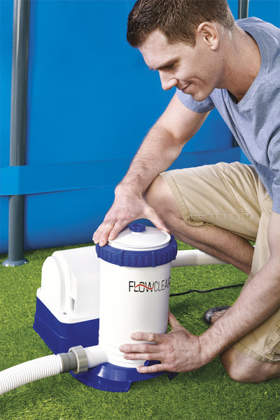 Flowclear Suodatinpumppu 2500 gal Polypropeeni