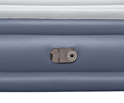 Ilmatäytteinen Tritech Queen -retkipatja sisäänrakennetulla pumpulla