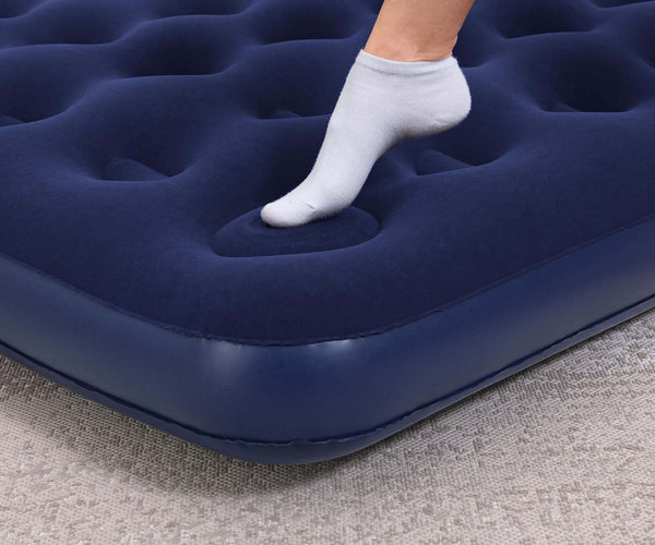 Bestway - Bestway retki-ilmapatja sisäänrakennetulla jalkapumpulla Full 1.91 m x 1.37 m x 28 cm