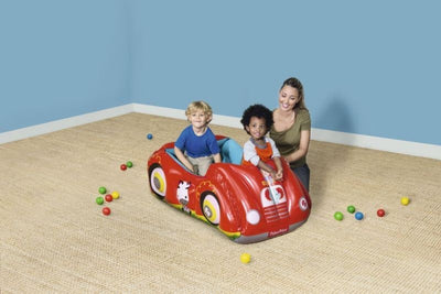 Bestway Fisher-Price -merkkinen autoaiheinen pallomeri koko 47 x 31 x 20 tuumaa (119 cm x 79 cm x 51 cm).