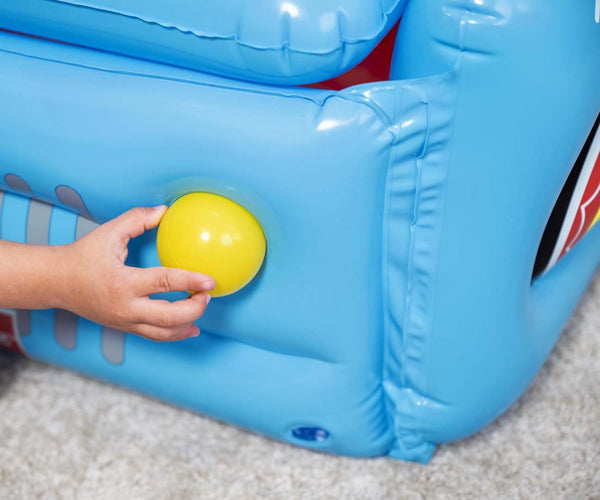 Bestway - Fisher-Price puhallettava auto palloilla 1.17m x 76cm x 61cm