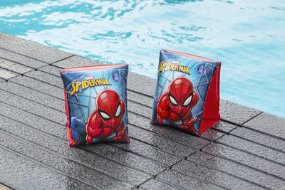 Bestwayn Spider-Man uimapatja 23cm x 15cm. Sininen ja punainen uimapatja, jossa on Spider-Man -hahmo.