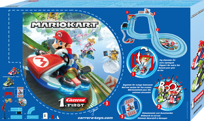 Carrera First -autorata, jossa on Nintendo Mario Kart -teema. Rata sisältää Mario ja Luigi -hahmot sekä kaksi autoa.