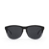 Hawkers Eagle polarisoitu #black grey 1 u Aurinkolasit | Vuodevaatteet.fi