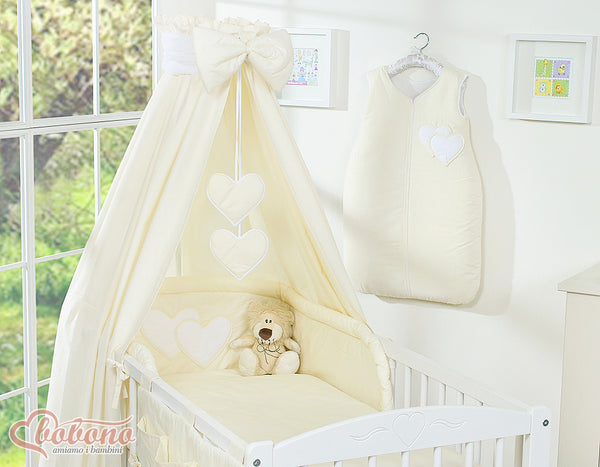 Bobono - Vuodevaatesetti 5 osaa 135x100 katoksella - Hanging Hearts kerma