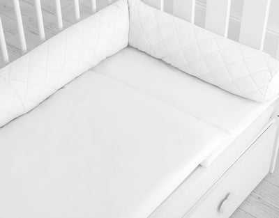 2-in-1 - Unipesä ja reunapehmuste - white