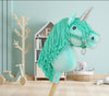 Super Hobby Horse - Hobby Horse yksisarvinen kepillä minttu mintunvärisellä harjalla ja hopeisella sarvella A4