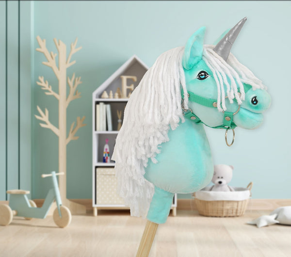 Super Hobby Horse - Hobby Horse yksisarvinen kepillä mintunvihreä valkoisella harjalla ja hopeisella sarvella A4