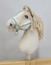 Super Hobby Horse - Hobby Horse A3 riimusetti valkoisella tekokarvalla ja valkoinen-salvia naru riimunnarulla