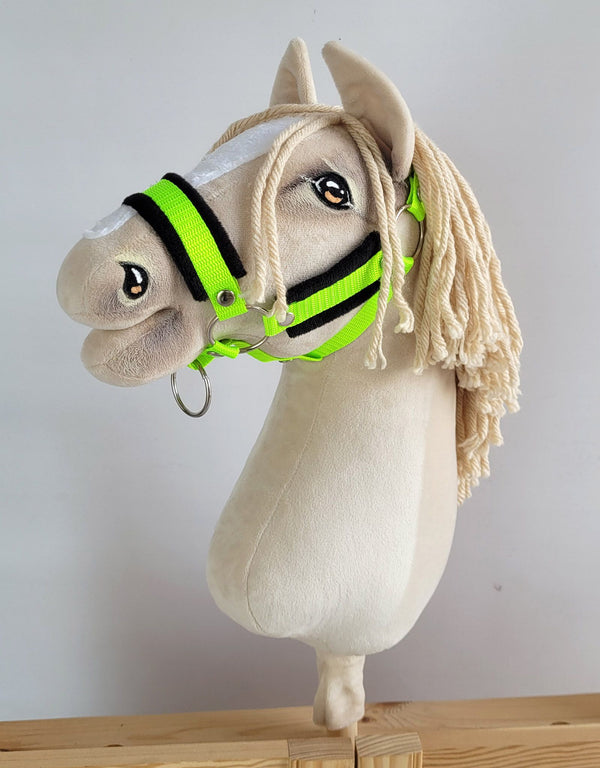 Super Hobby Horse - Hobby Horse A3 -riimusetti mustalla karvalla ja naruriimulla neonvihreä/musta