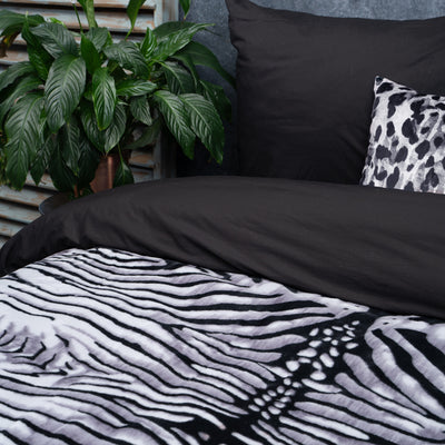Embossed deken Zebra Harmaa - Vuodevaatteet