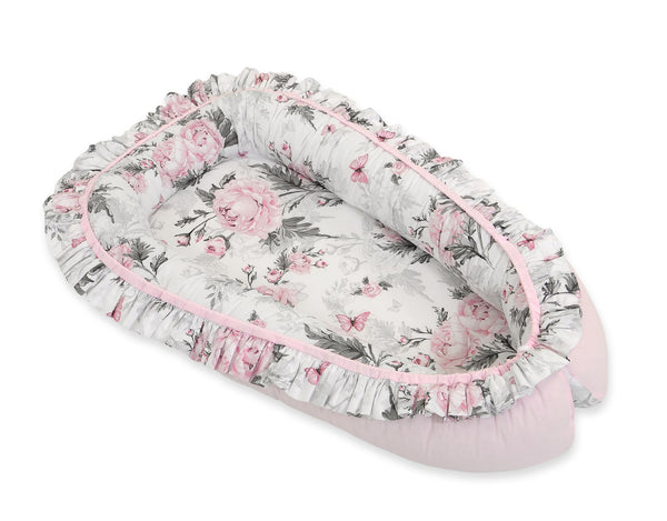 Bobono - Premium Cocoon vauvanpesä röyhelöllä - Romantic Peonies