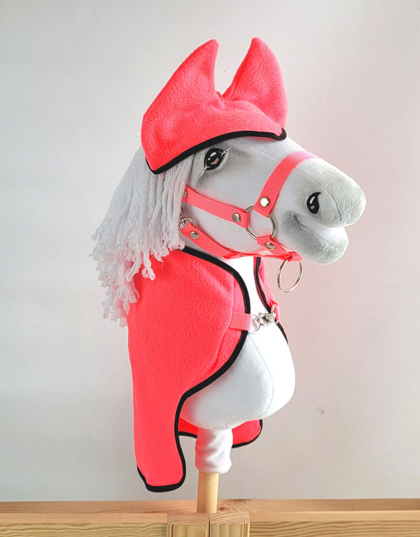 Super Hobby Horse - Hobby Horse A3 fleeceviltillä ja korvalapuilla - neonpinkki