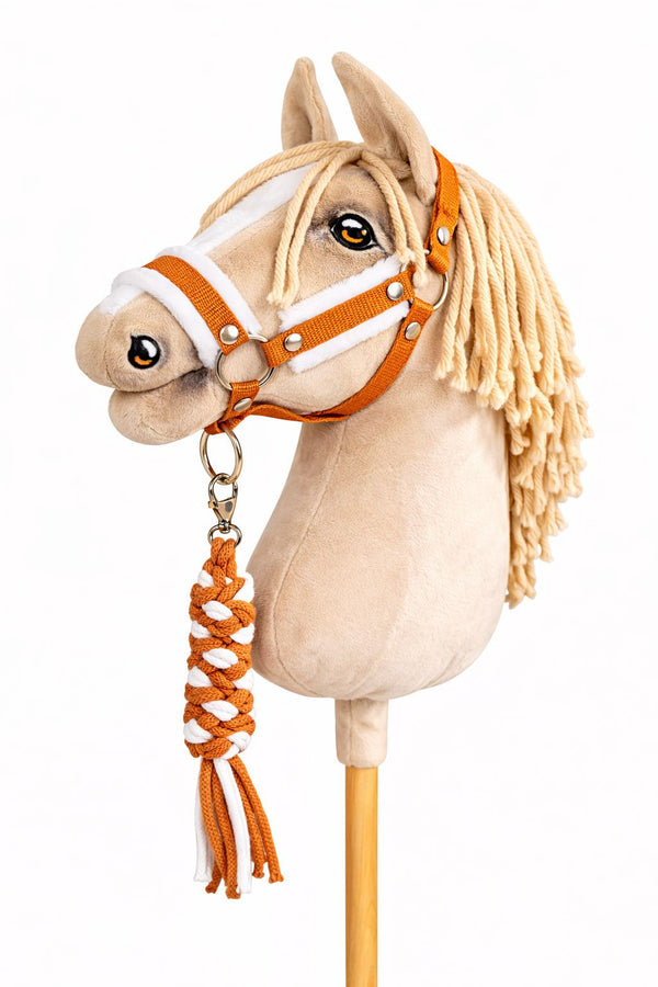 Super Hobby Horse - Hobby Horse A3 -riimu valkoisella karvapehmusteella ja naruriimu valko-oranssi