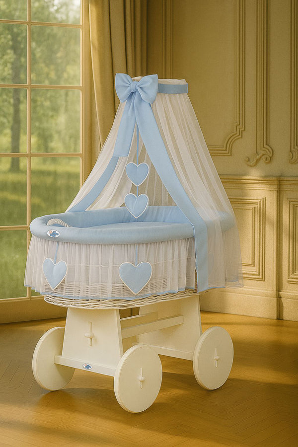 My Sweet Baby - Amelie wicker-vauvankori verhoilla - valkoinen + sininen vuodevaatesetti