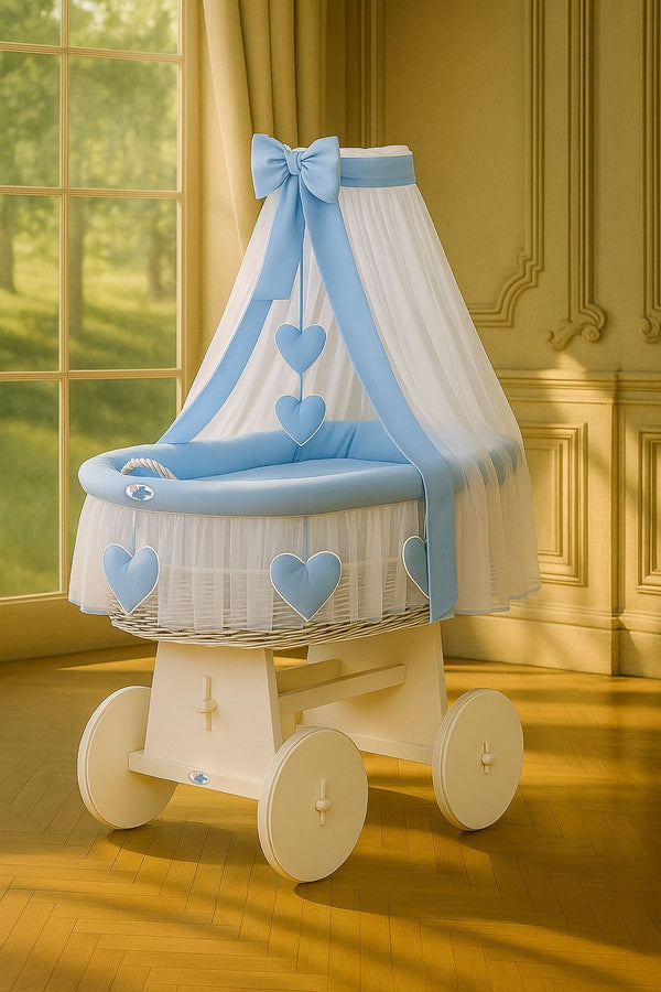 My Sweet Baby - Amelie wicker-vauvankori verhoilla - valkoinen + sininen vuodevaatesetti
