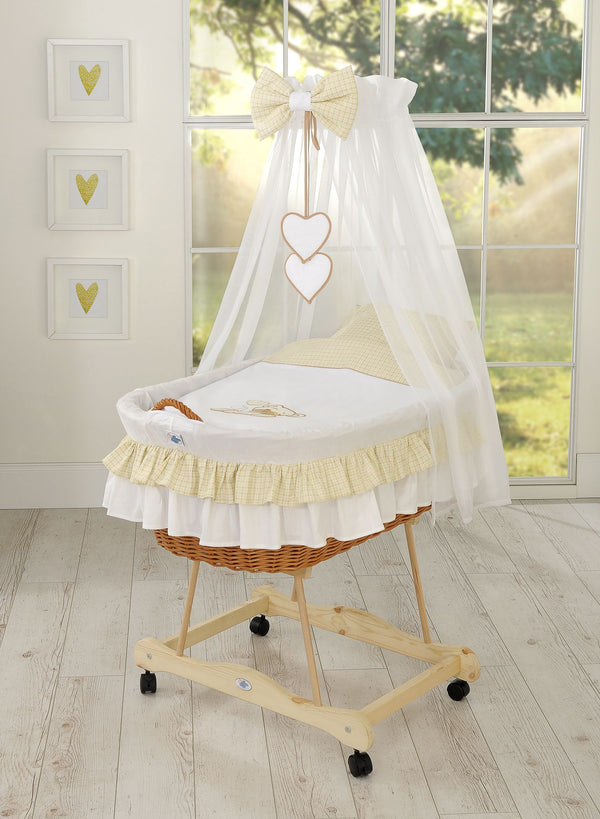 My Sweet Baby - Punoskori verhoiltu kehto karhu rusetilla - luonnollinen + valkoinen vuodevaatesetti