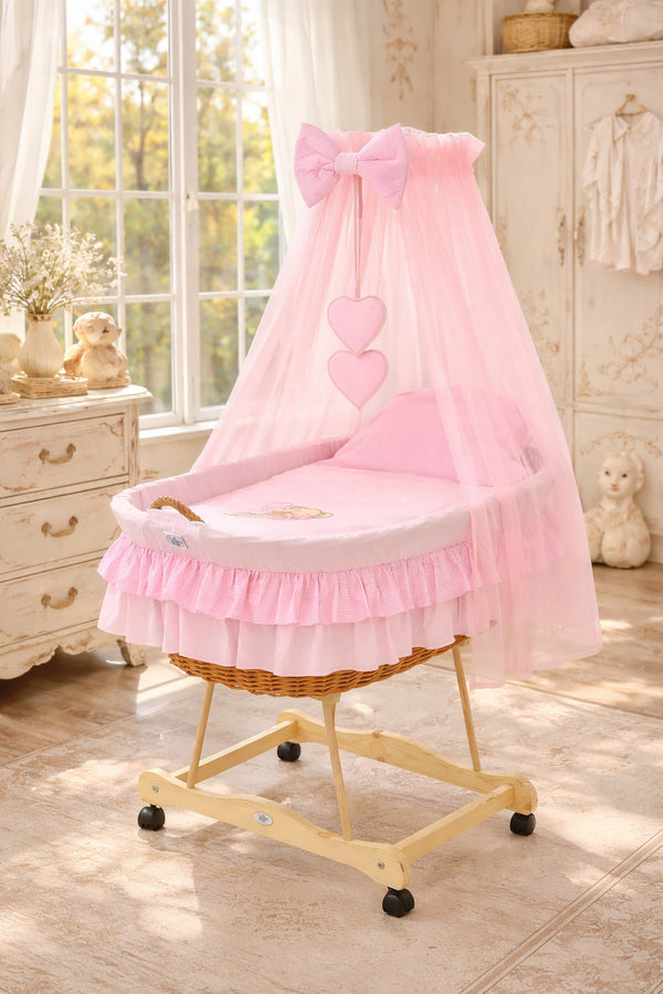 My Sweet Baby - Punoskehto verhoin Bear with bow - luonnollinen + vaaleanpunainen vuodevaatteet