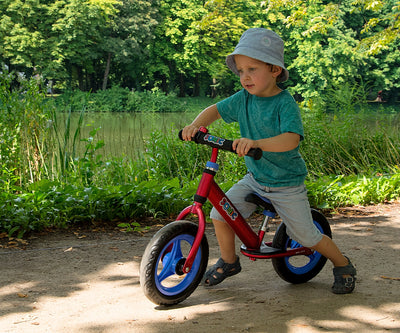 Milly Mally Walking Bike -kävelyfillari, malli Sonic, musta ja mintunvihreä.